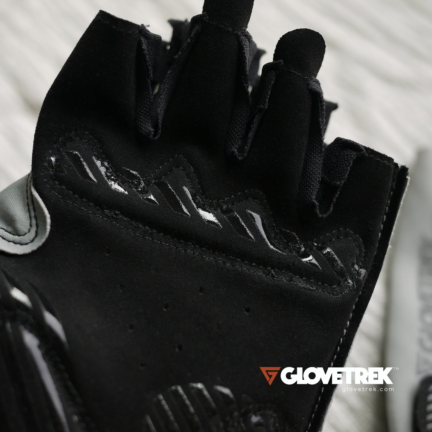 Glovetrek Half-finger Double-sided non-slip multi-sport gloves