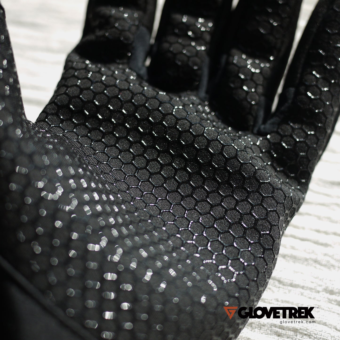Glovetrek warm non-slip sports and outdoors gloves in winter
