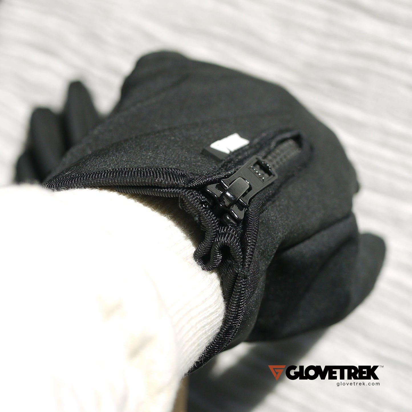 Glovetrek warm non-slip sports and outdoors gloves in winter