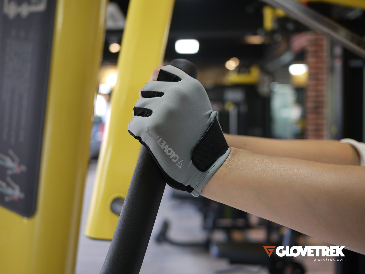 Glovetrek Half-finger Double-sided non-slip multi-sport gloves