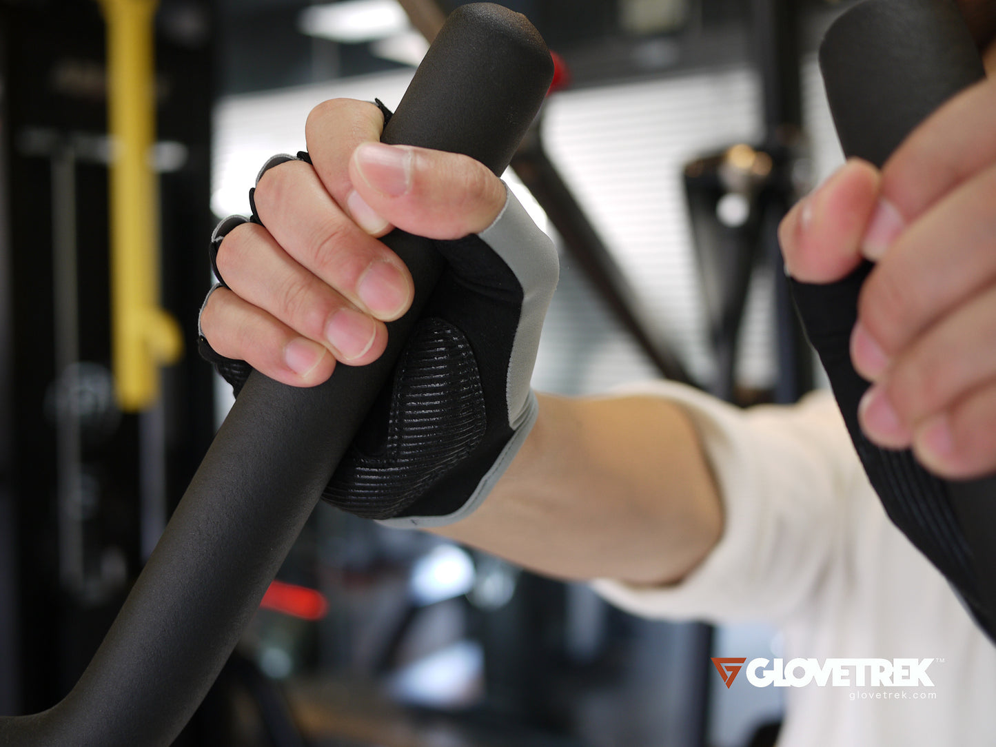 Glovetrek Half-finger Double-sided non-slip multi-sport gloves